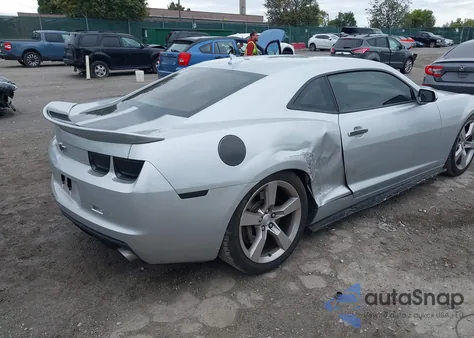 2010 Chevrolet Camaro 2Ss z USA, uszkodzony, nr VIN 2G1FK1EJ9A9175875